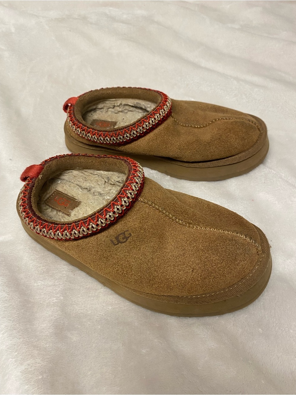 UGG Kids Brown Suede Slip-On Clogs with Red Trim I THINK ITS SIZE 4? VERY USED